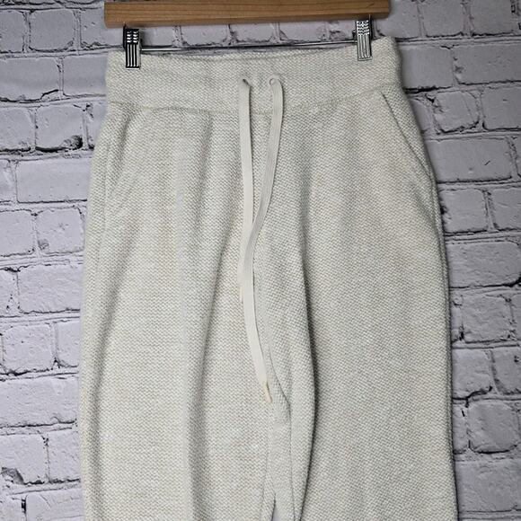 Offline Aerie Vintage Vanilla Cream Waffle Knit Drawstring Jogger Pants Sm Short - Picture 2 of 12